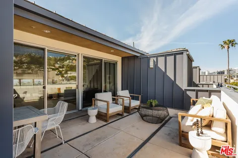 $1,550,000 | 1250 North Harper Avenue, Unit PH421, Los Angeles, CA 90046