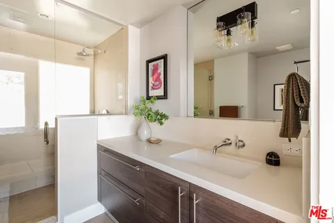 $1,485,000 | 1250 North Harper Avenue, Unit PH421, Los Angeles, CA 90046