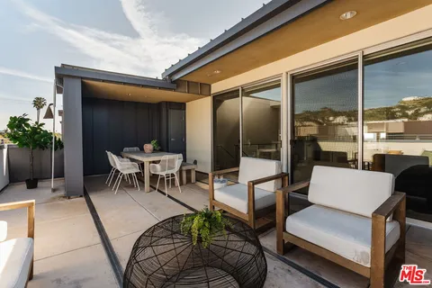 $1,485,000 | 1250 North Harper Avenue, Unit PH421, Los Angeles, CA 90046