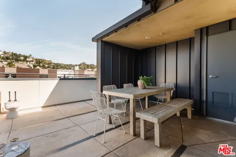 $1,485,000 | 1250 North Harper Avenue, Unit PH421, Los Angeles, CA 90046
