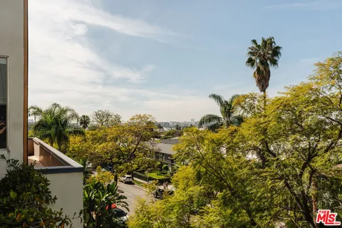 $1,485,000 | 1250 North Harper Avenue, Unit PH421, Los Angeles, CA 90046