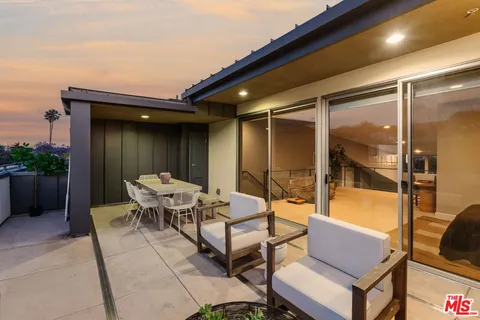 $1,485,000 | 1250 North Harper Avenue, Unit PH421, Los Angeles, CA 90046