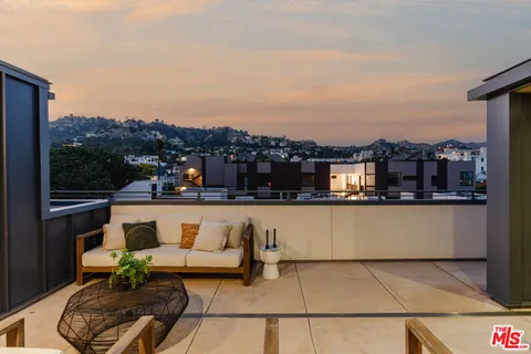 $1,485,000 | 1250 North Harper Avenue, Unit PH421, Los Angeles, CA 90046