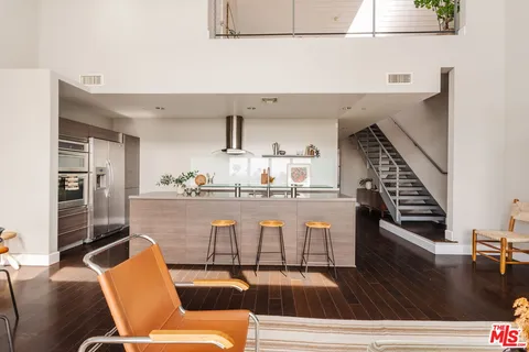 $1,550,000 | 1250 North Harper Avenue, Unit PH421, Los Angeles, CA 90046