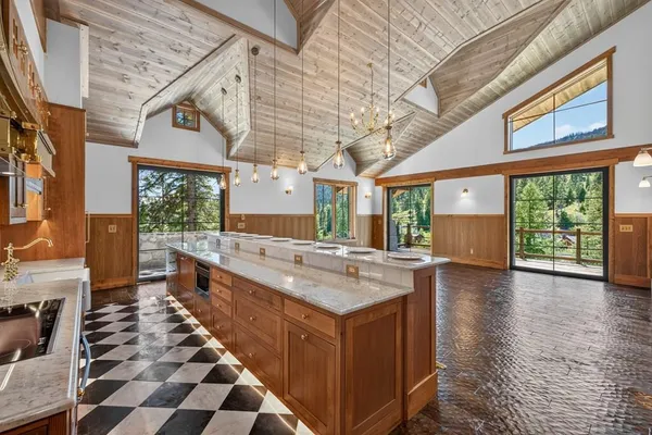 $3,695,000 | 25 Haystack Court, Donnelly, ID 83615