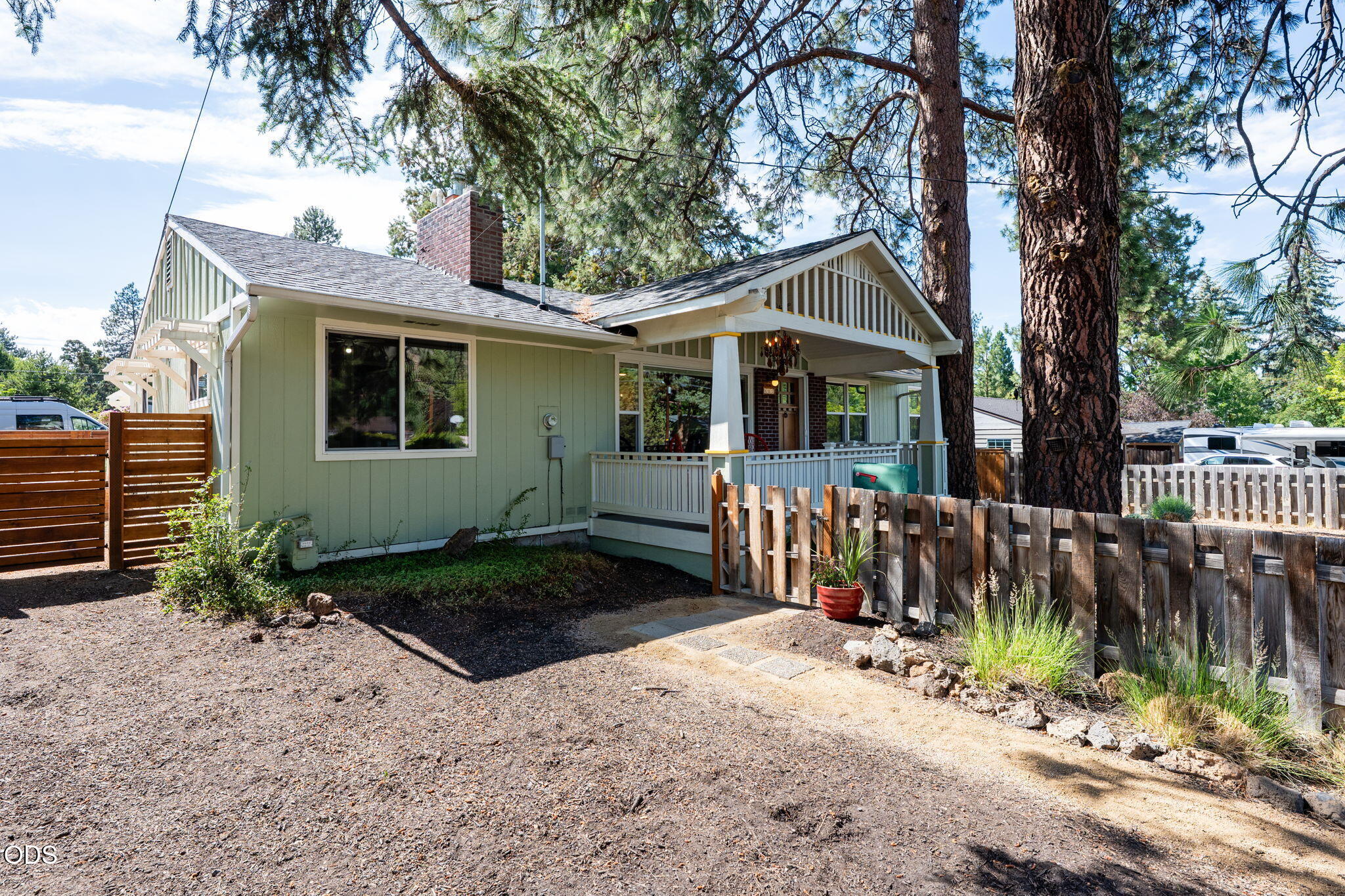 807 Northeast 10th Street Bend, OR 97701 - Photo 21 of 59