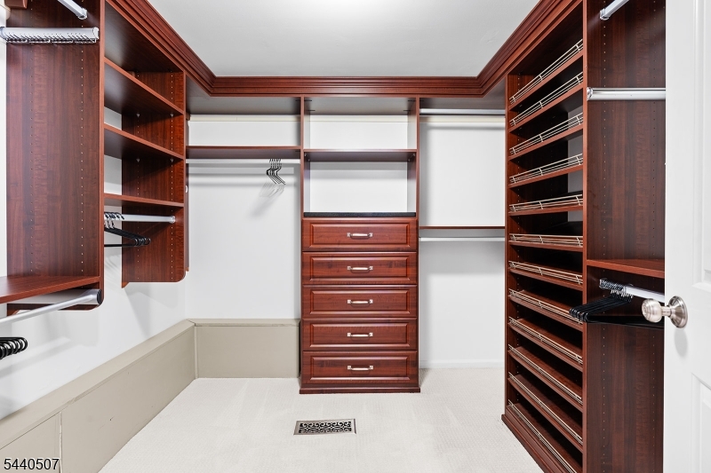 31 Stone Row Lane Oak Ridge, NJ 07438 - Photo 14 of 29