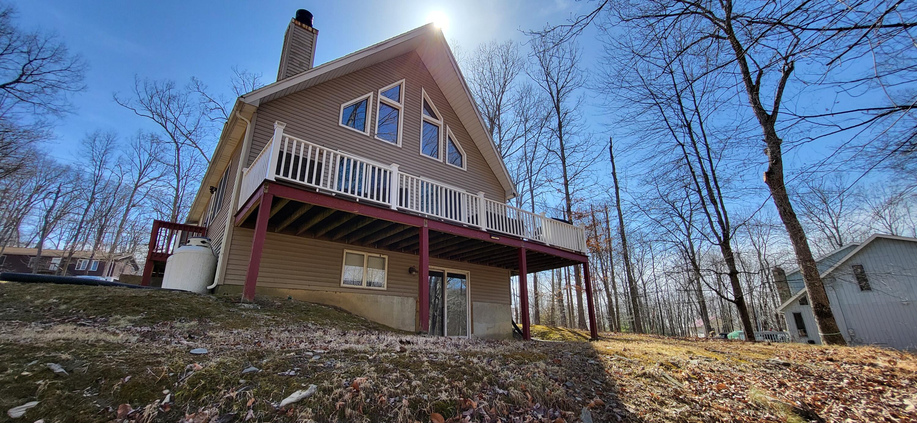 154 Dunchurch Drive Bushkill, PA 18324 - Photo 3 of 49 20250319_140433