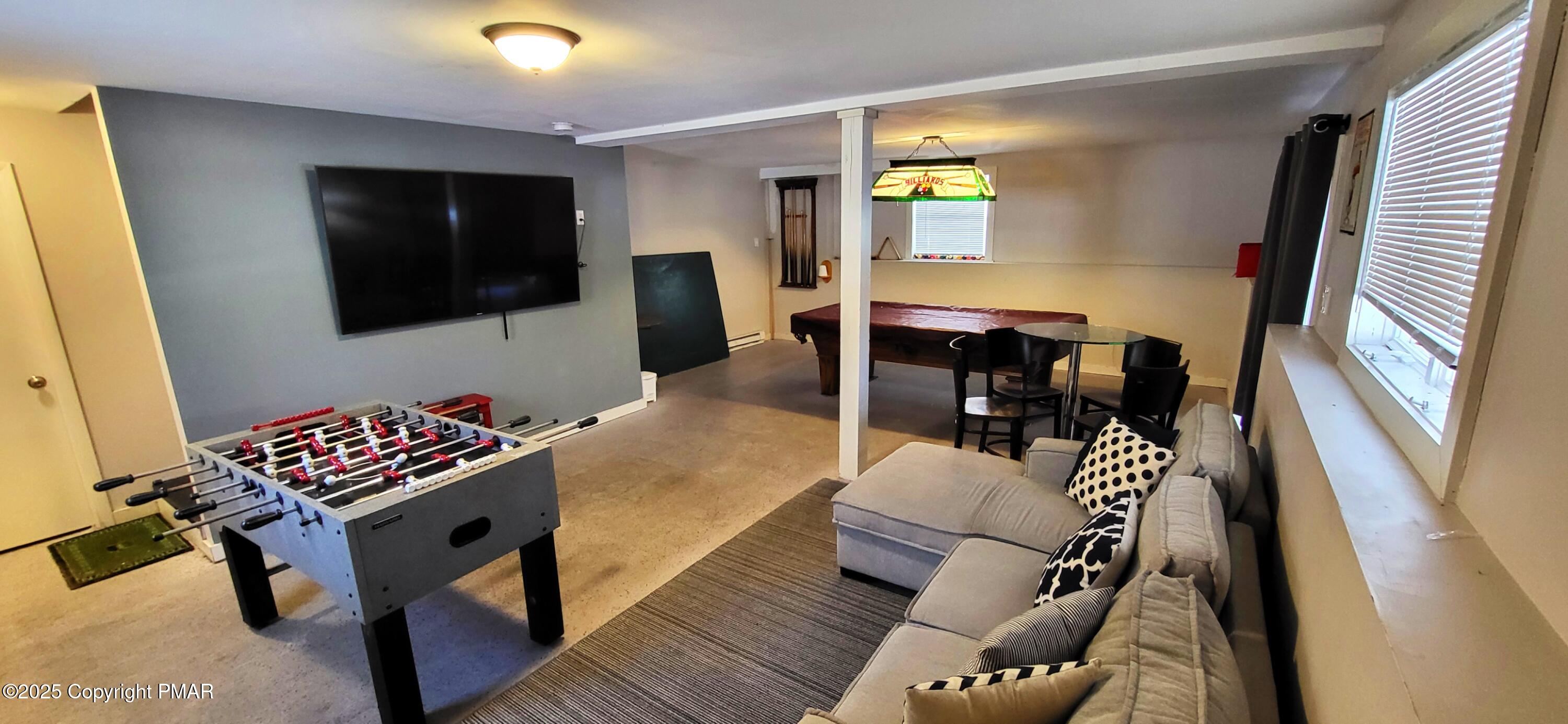 154 Dunchurch Drive Bushkill, PA 18324 - Photo 31 of 49 20250122_114600