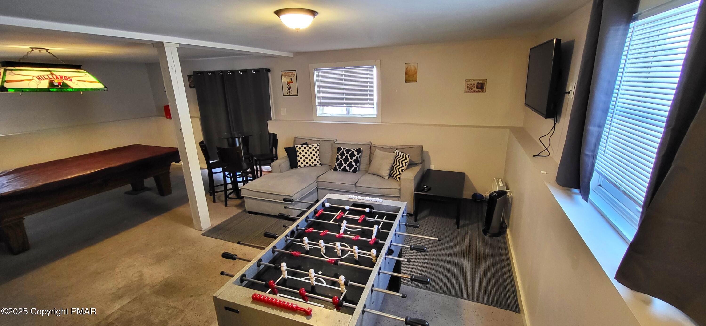 154 Dunchurch Drive Bushkill, PA 18324 - Photo 35 of 49 20250122_114657