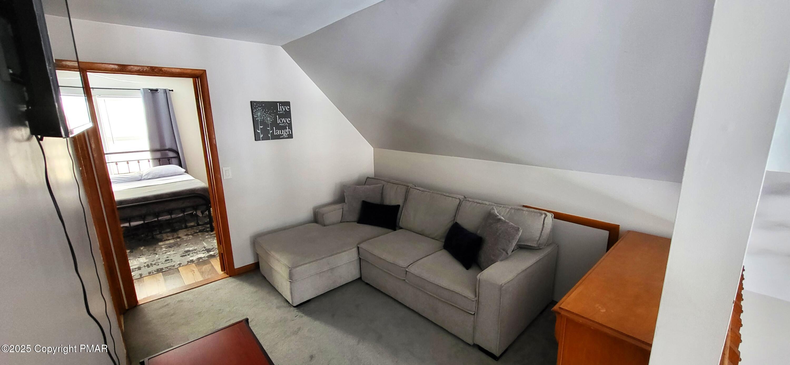 154 Dunchurch Drive Bushkill, PA 18324 - Photo 38 of 49 20250122_114758