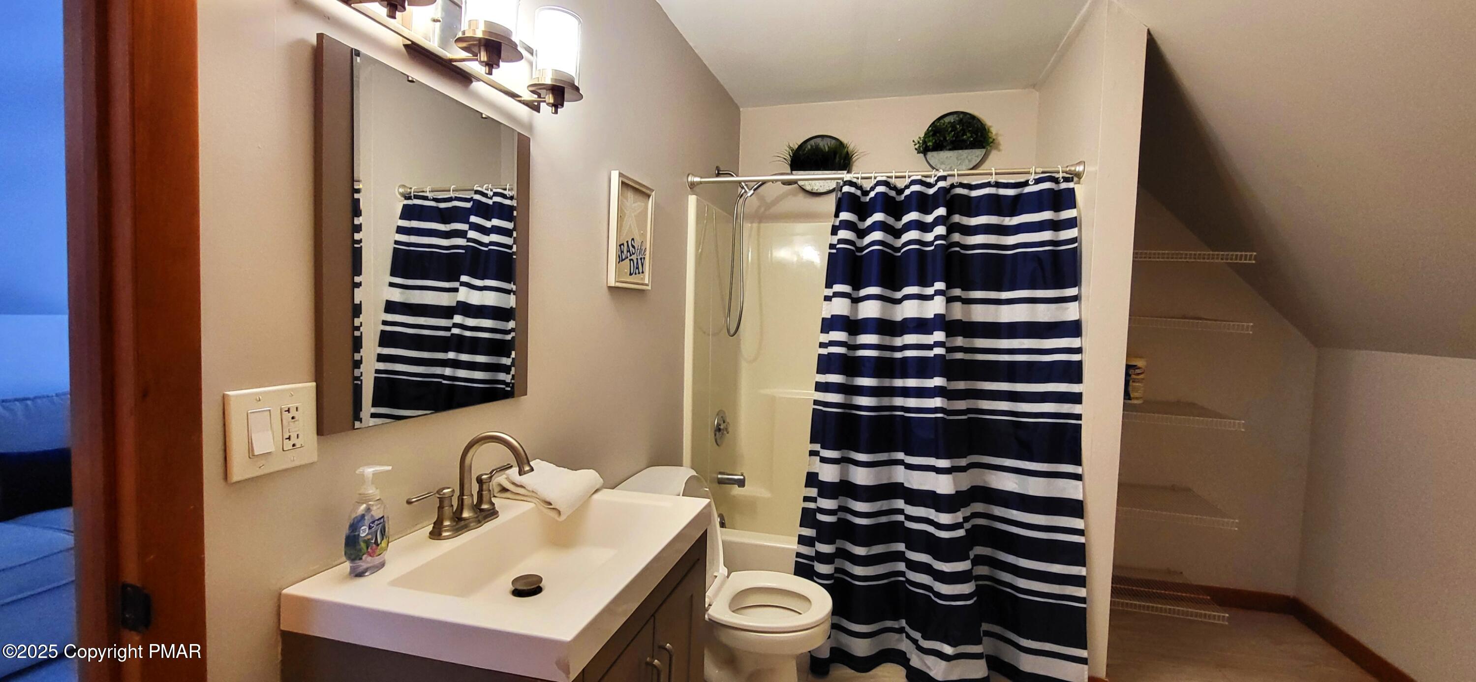 154 Dunchurch Drive Bushkill, PA 18324 - Photo 45 of 49 20250122_115000