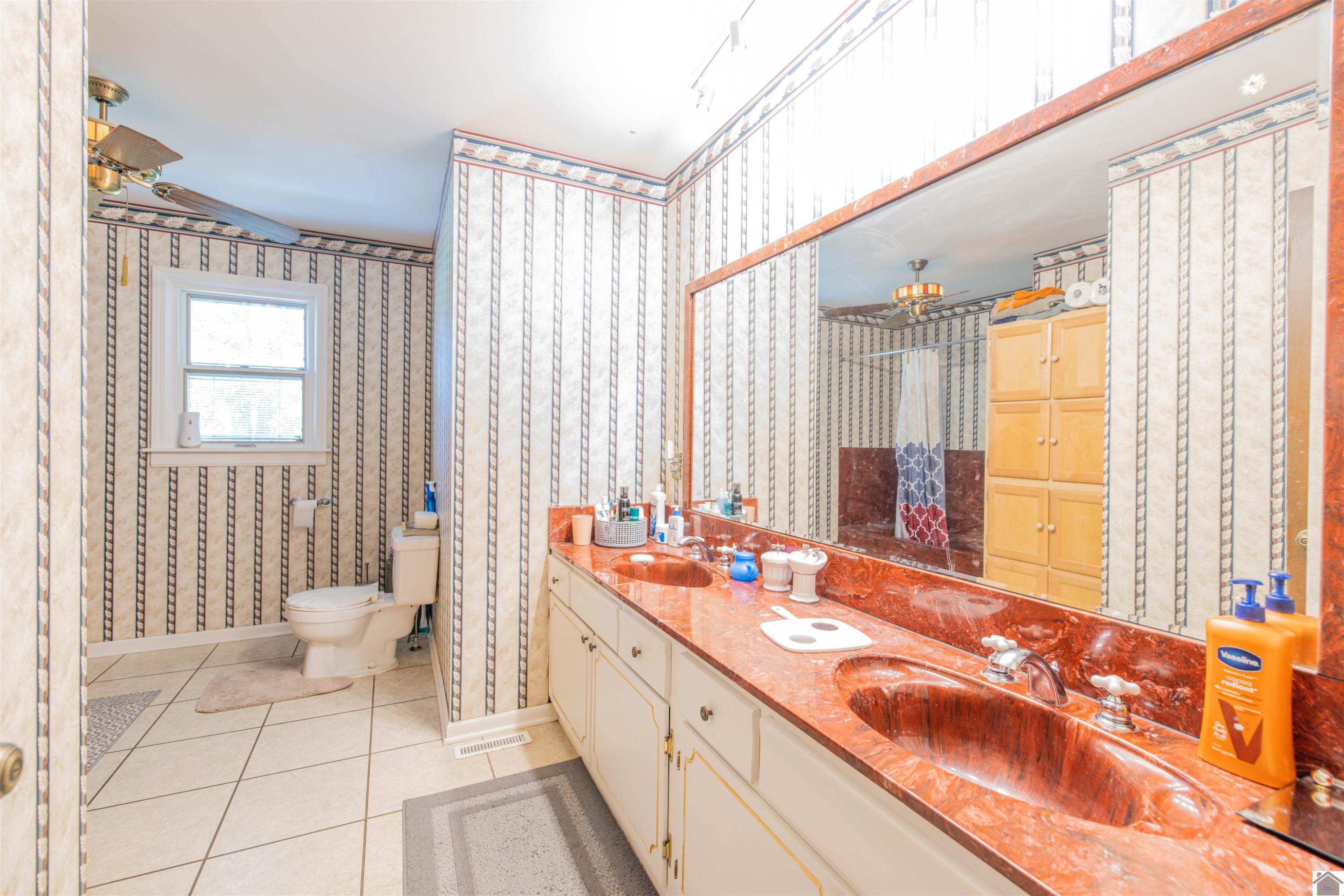 1957 Coopertown Road Murray, KY 42071 - Photo 17 of 34 Full Hall Bath