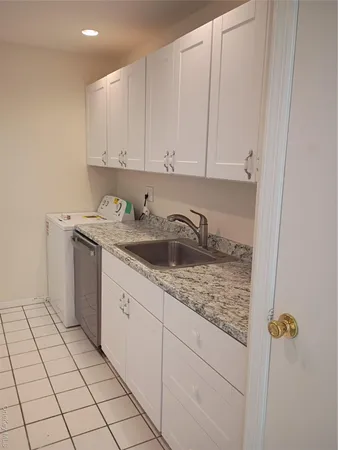 $359,000 | 87 Hill Court, Unit 87, Calverton, NY 11933