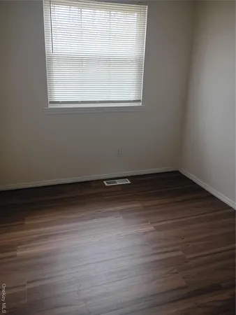 $359,000 | 87 Hill Court, Unit 87, Calverton, NY 11933