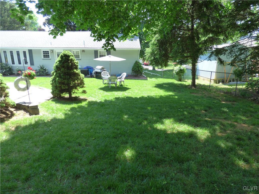 3321 Bridlepath Road Easton, PA 18045 - Photo 6 of 24 Gallery Image 6