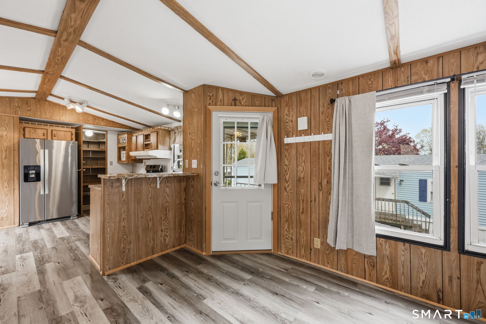 325 Kelly Road Vernon, CT 06066 - Photo 7 of 37