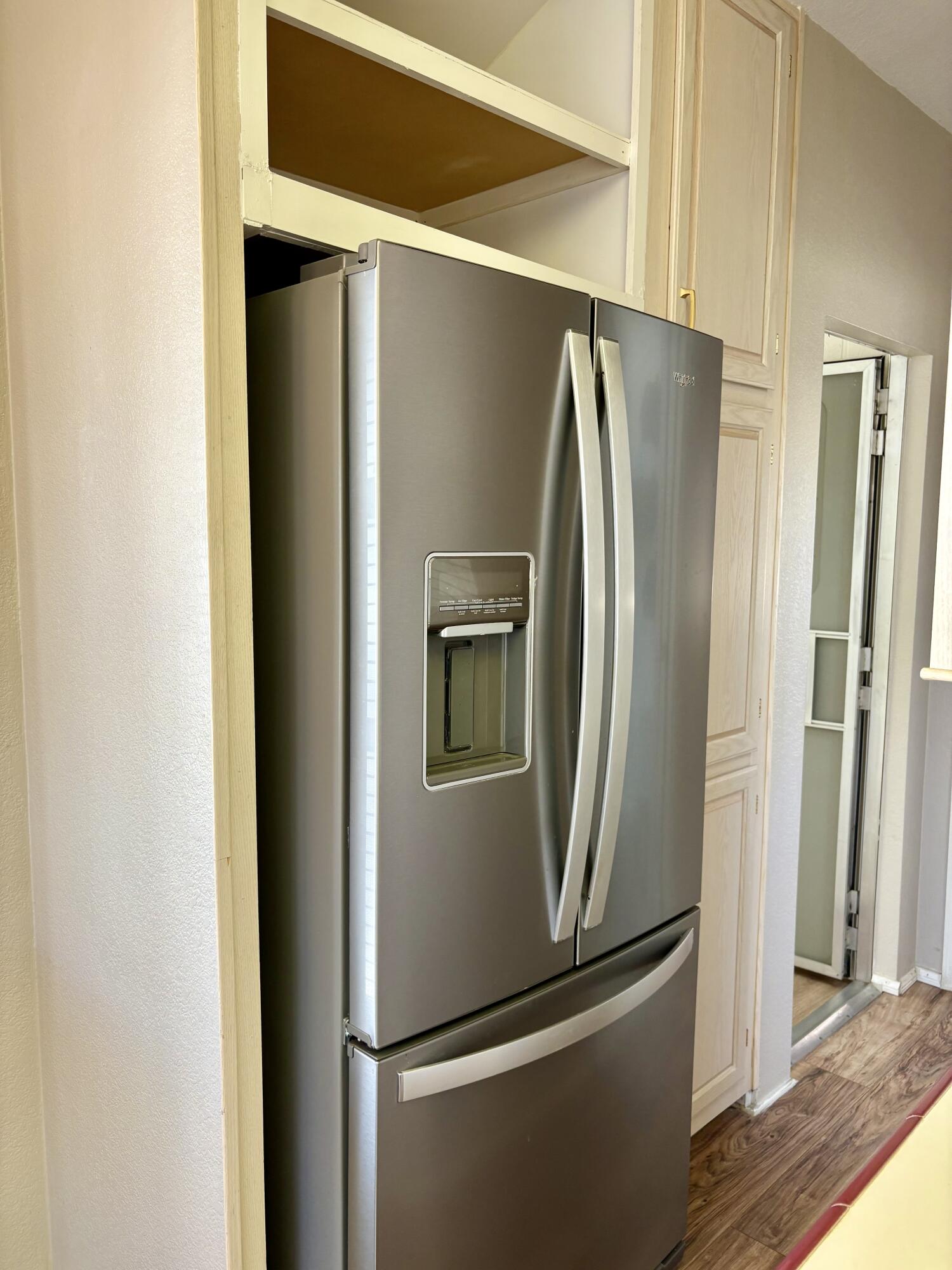 74711 Dillon Road, Unit 173 Desert Hot Springs, CA 92241 - Photo 12 of 47 Refrigerator