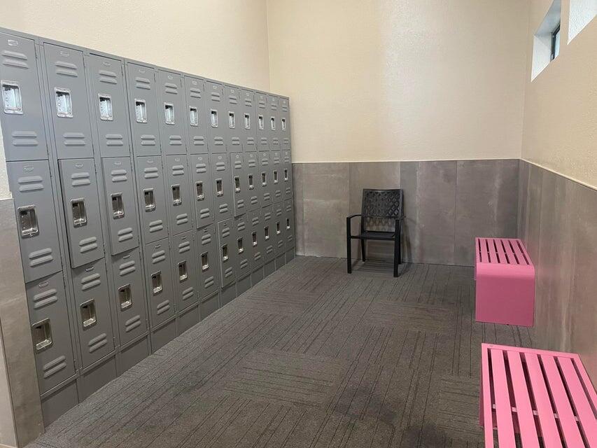 74711 Dillon Road, Unit 173 Desert Hot Springs, CA 92241 - Photo 37 of 47 Locker Room