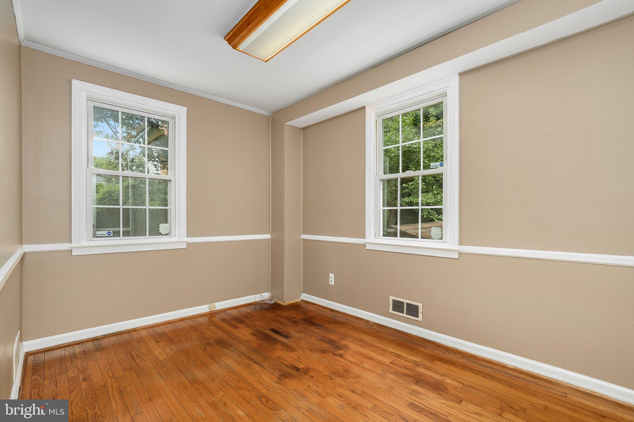 8721 Jenifer Road Parkville, MD 21234 - Photo 17 of 34 Gallery Image 17