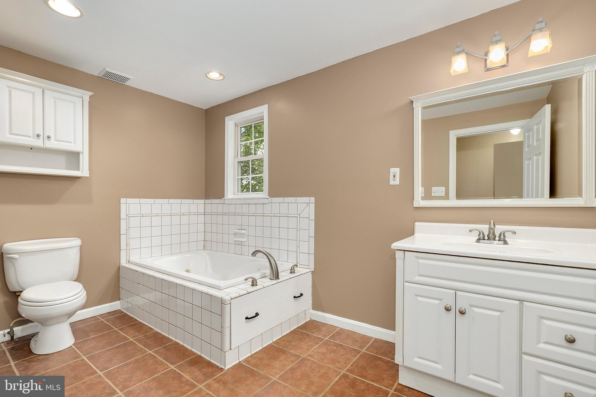 8721 Jenifer Road Parkville, MD 21234 - Photo 24 of 34 Gallery Image 24