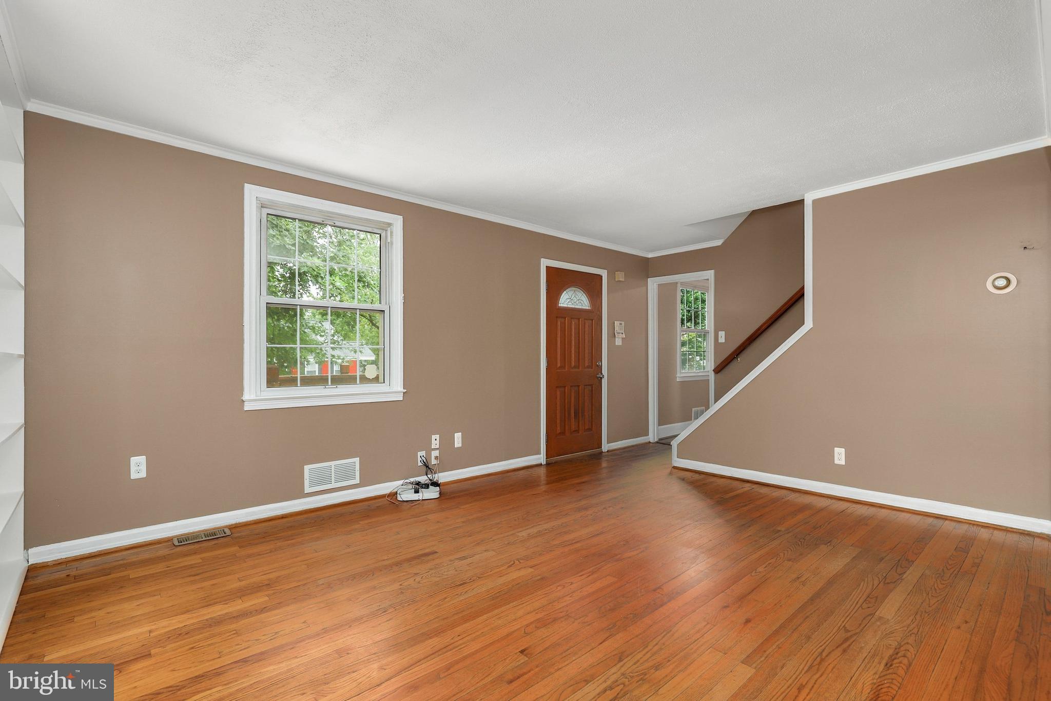 8721 Jenifer Road Parkville, MD 21234 - Photo 6 of 34 Gallery Image 6