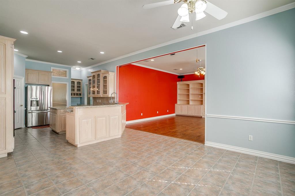 312 Oak Ridge Drive Burleson, TX 76028 - Photo 21 of 40