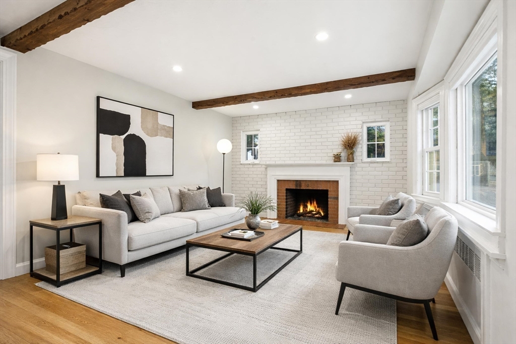 16 Sunnyfield Road Bedford, MA 01730 - Photo 3 of 33 Gallery Image 3