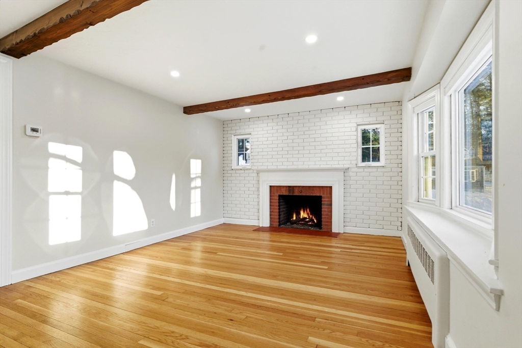 16 Sunnyfield Road Bedford, MA 01730 - Photo 4 of 33 Gallery Image 4
