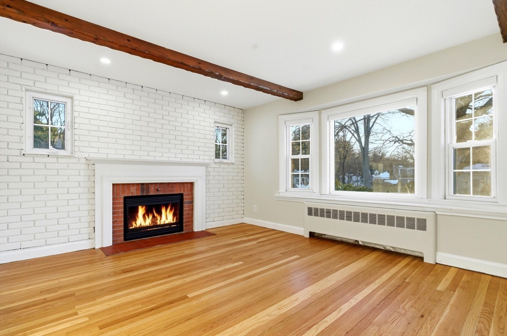 16 Sunnyfield Road Bedford, MA 01730 - Photo 6 of 33 Gallery Image 6