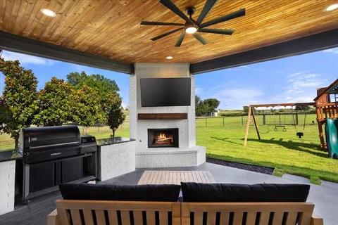 $675,000 | 1074 Pioneer Crossing, Weatherford, TX 76088