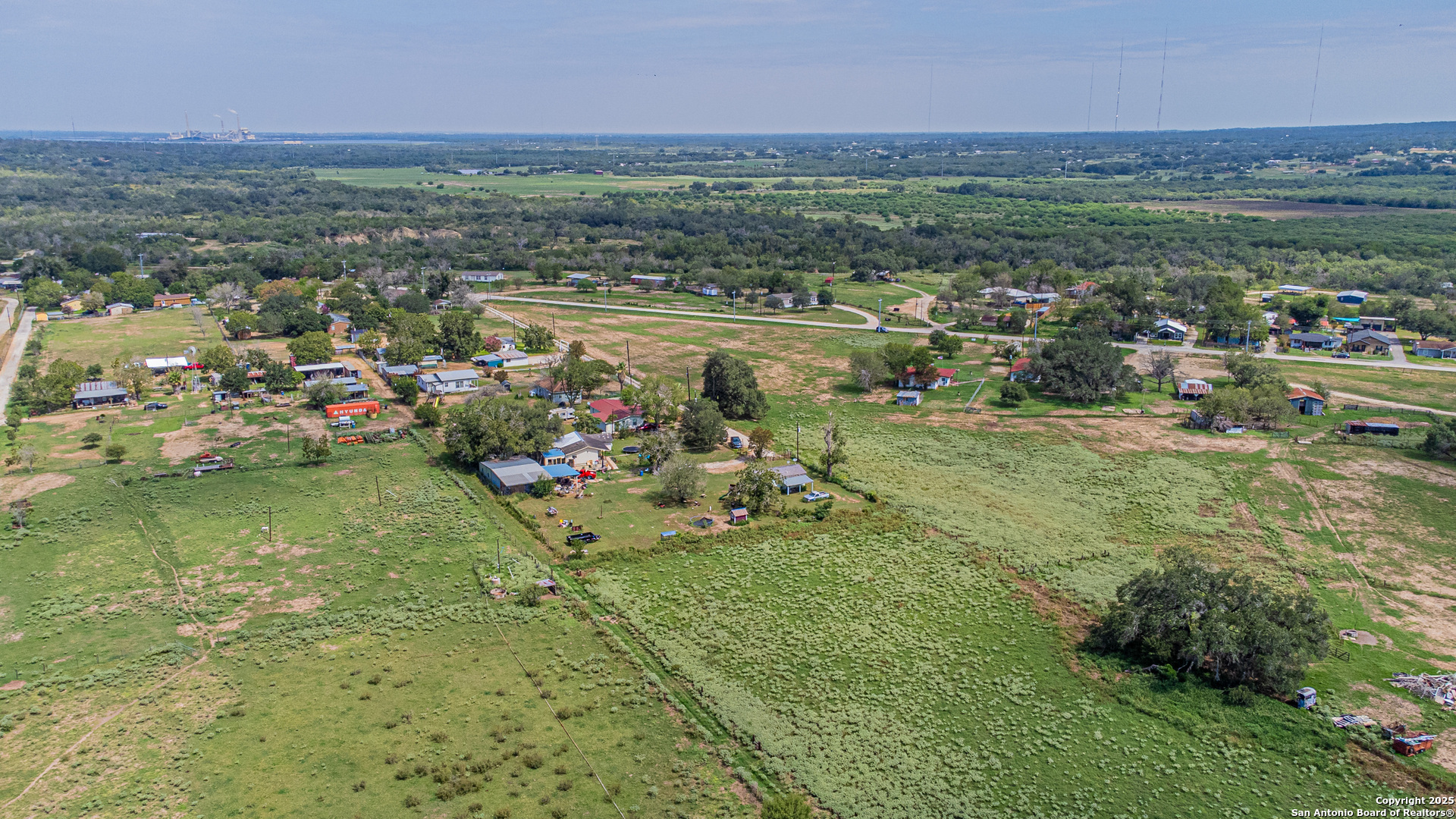 146 County Road 166 Elmendorf, TX 78112 - Photo 11 of 14 a view of a outdoor space