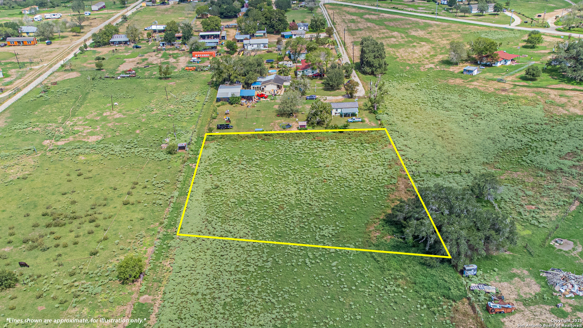 146 County Road 166 Elmendorf, TX 78112 - Photo 14 of 14 a view of a garden