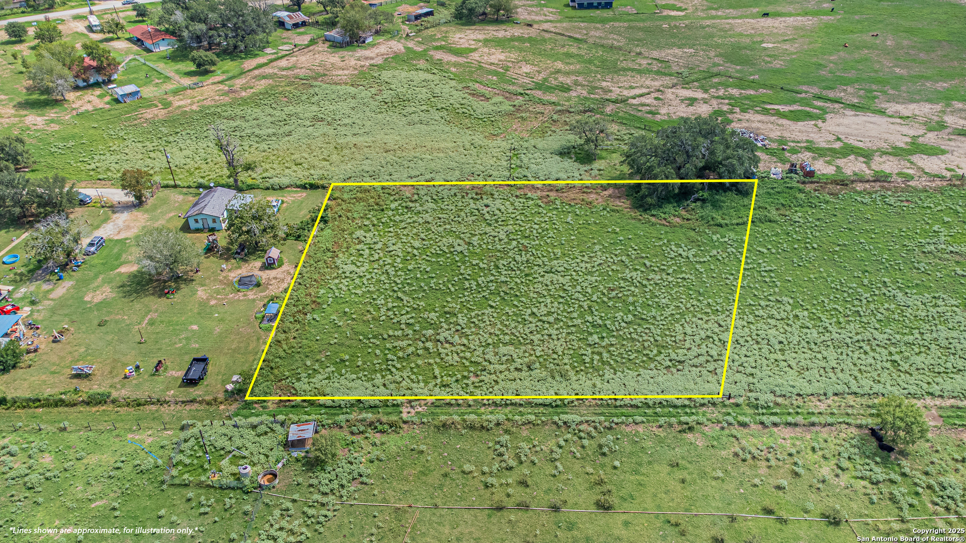 146 County Road 166 Elmendorf, TX 78112 - Photo 9 of 14 a view of a field