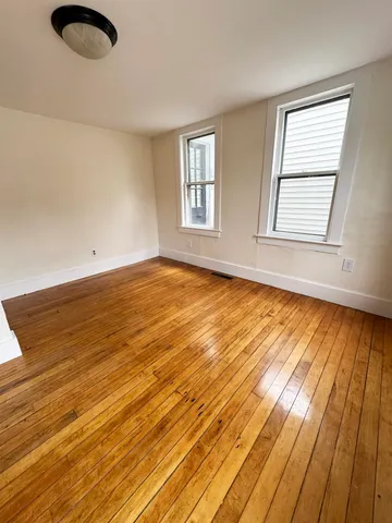 $2,100 | 48 New York Street, Dover, NH 03820