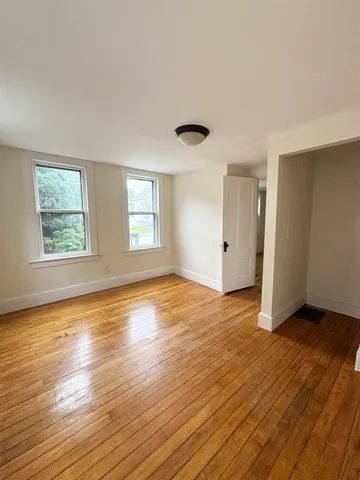 $2,100 | 48 New York Street, Dover, NH 03820