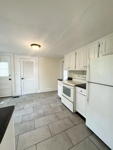 $2,100 | 48 New York Street, Dover, NH 03820