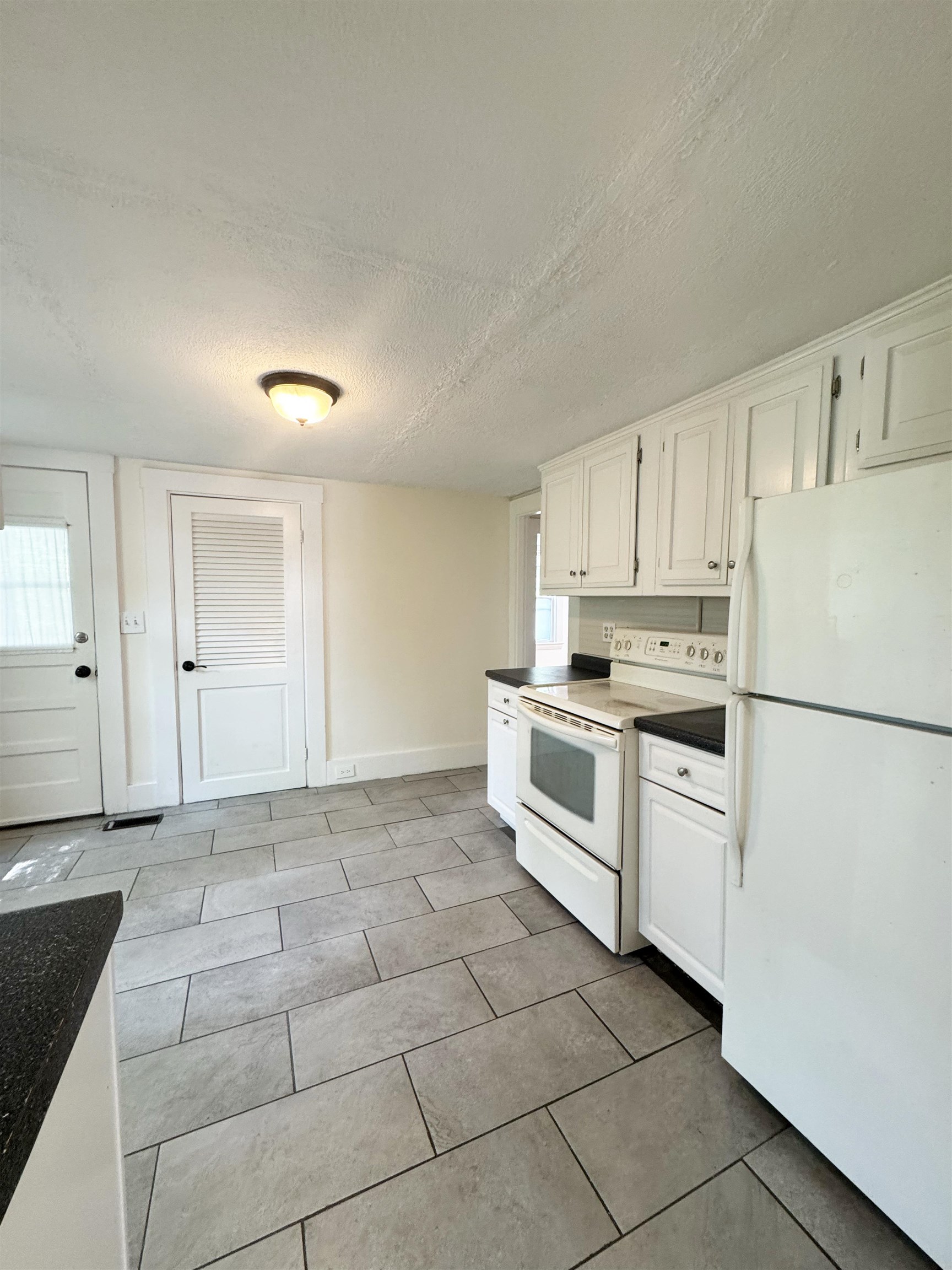 48 New York Street Dover, NH 03820 - Photo 5 of 14