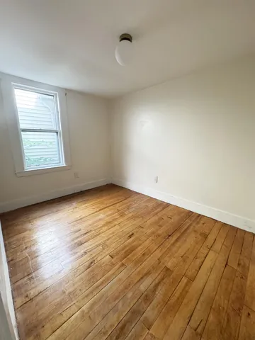 $2,100 | 48 New York Street, Dover, NH 03820