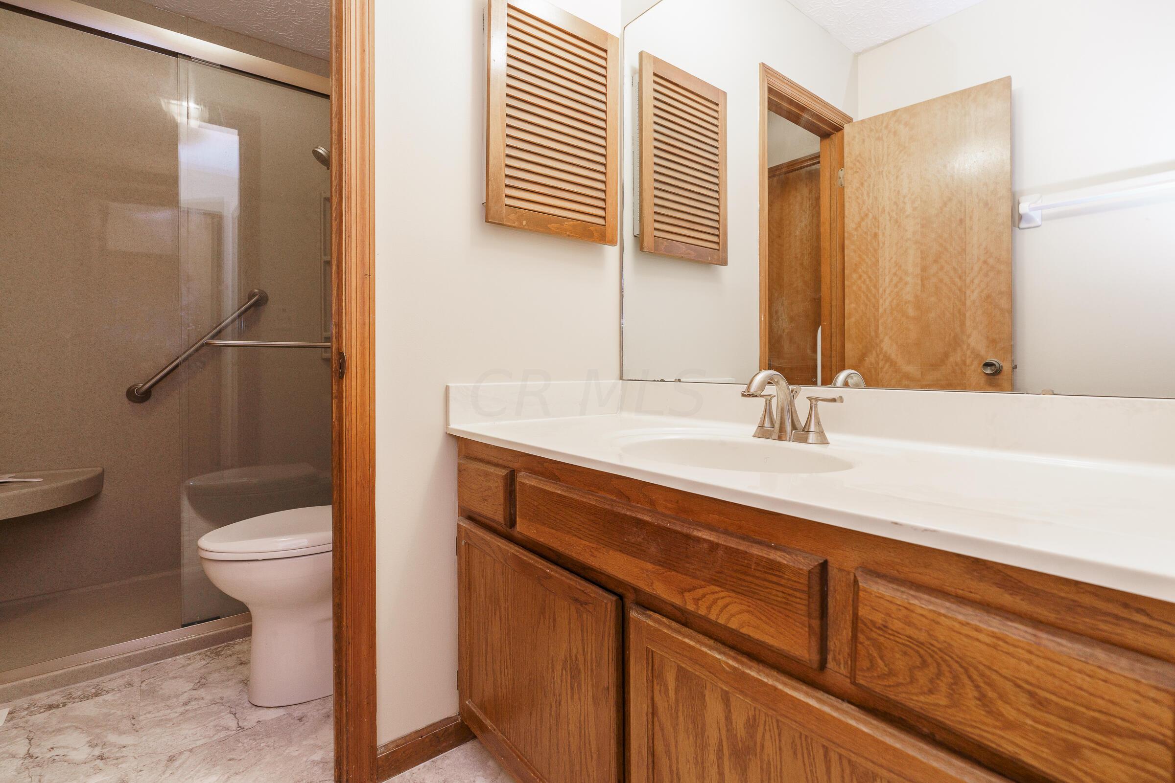 5277 Ruthton Road, Unit 22 Columbus, OH 43220 - Photo 22 of 33 5277 Ruthton Rd-31