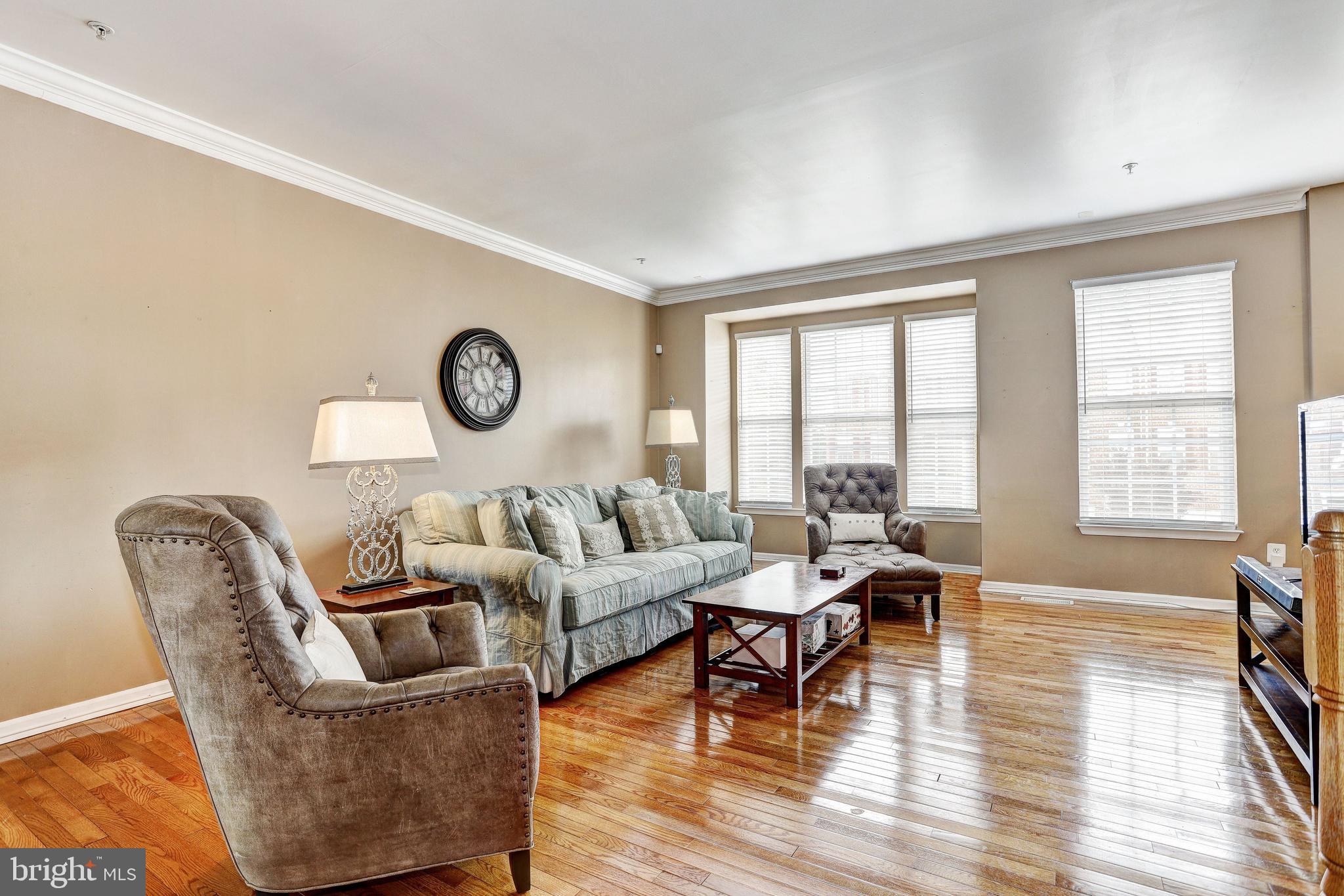 65 Two Rivers Drive Edgewater, MD 21037 - Photo 2 of 30 Living Room