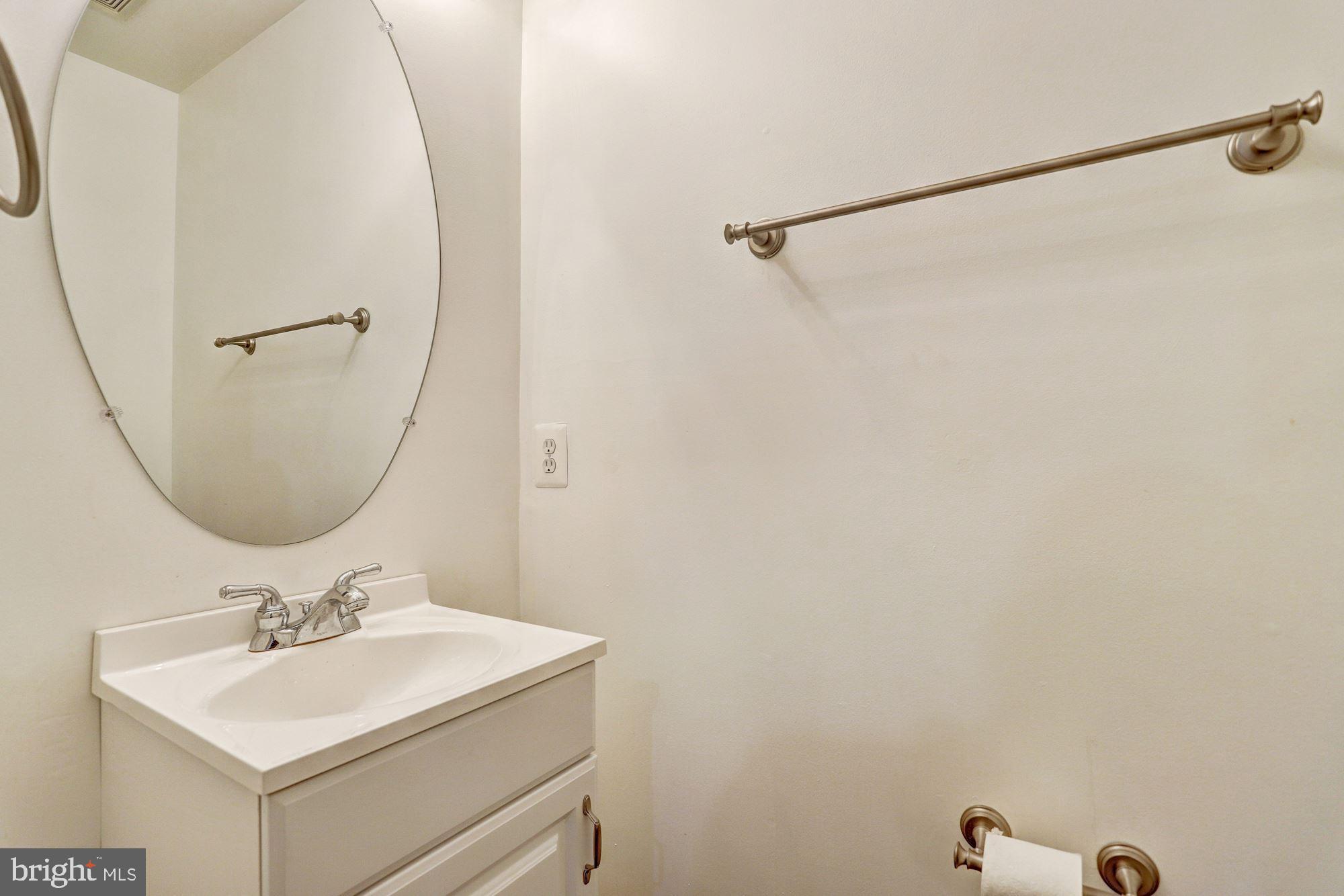 65 Two Rivers Drive Edgewater, MD 21037 - Photo 20 of 30 Powder Room