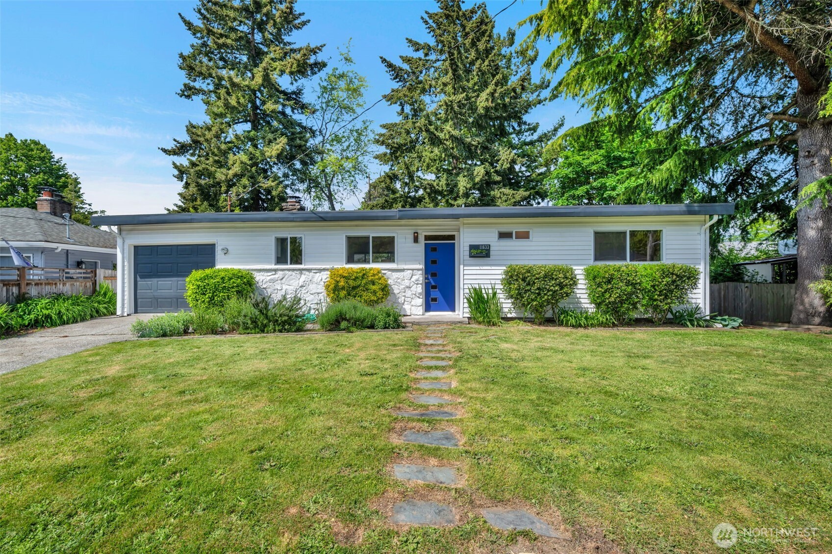 11633 18th Avenue Southwest Burien, WA 98146 - Photo 1 of 40