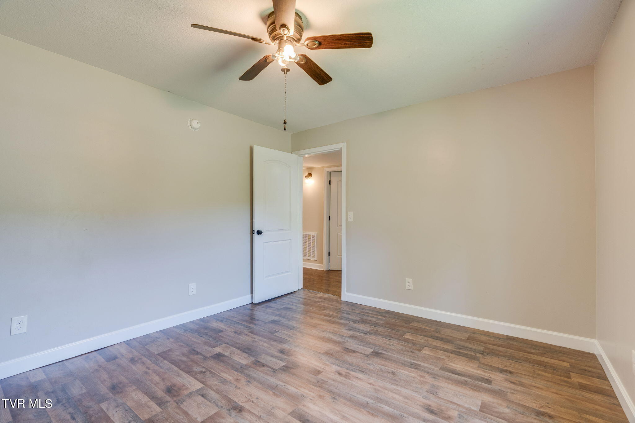 243 Judge Ben Allen Road Elizabethton, TN 37643 - Photo 29 of 58 026