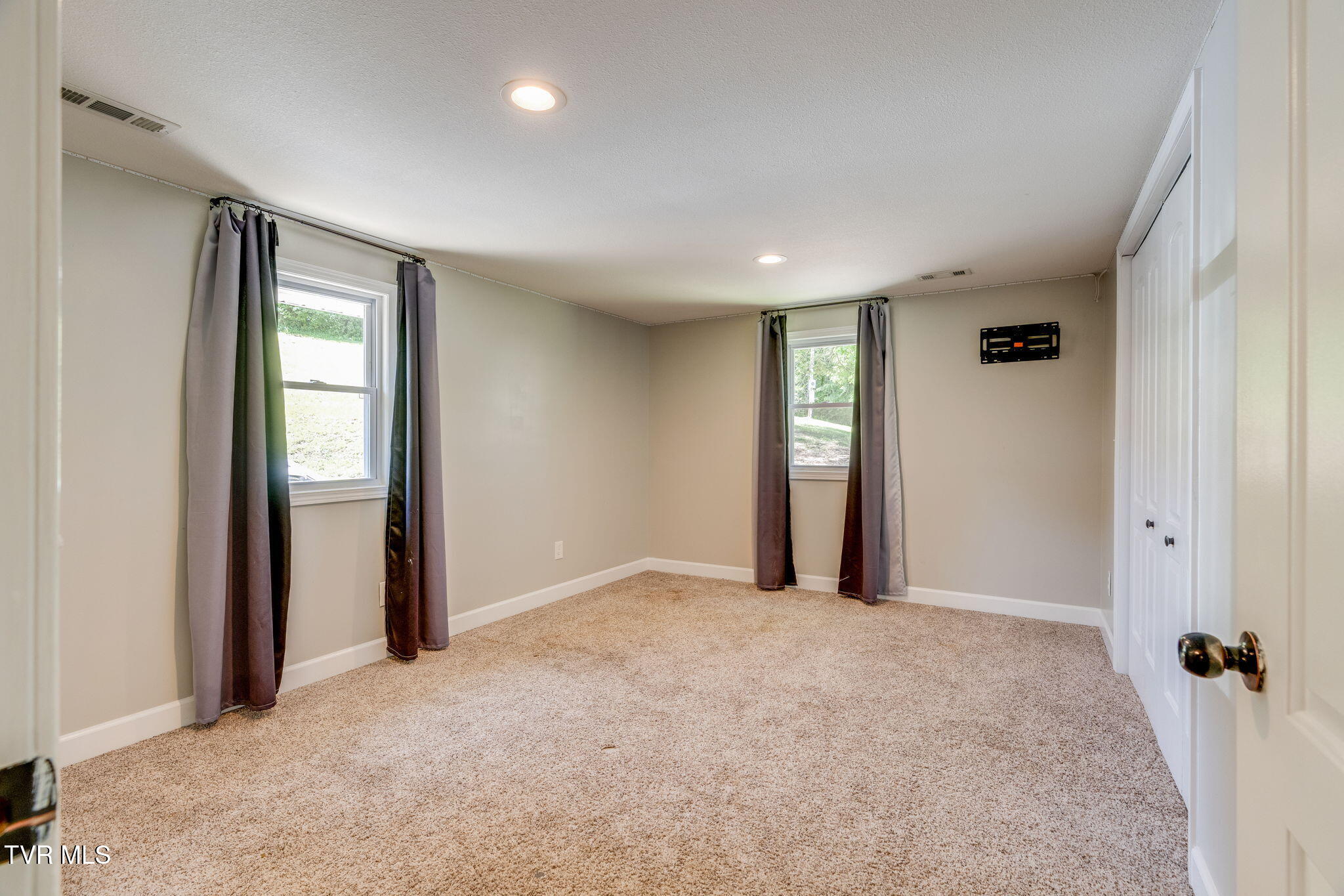 243 Judge Ben Allen Road Elizabethton, TN 37643 - Photo 34 of 58 031