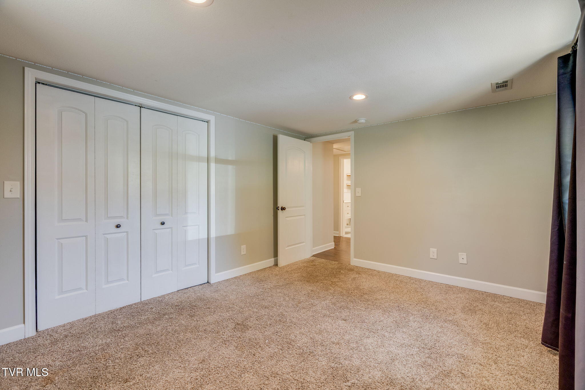243 Judge Ben Allen Road Elizabethton, TN 37643 - Photo 35 of 58 032