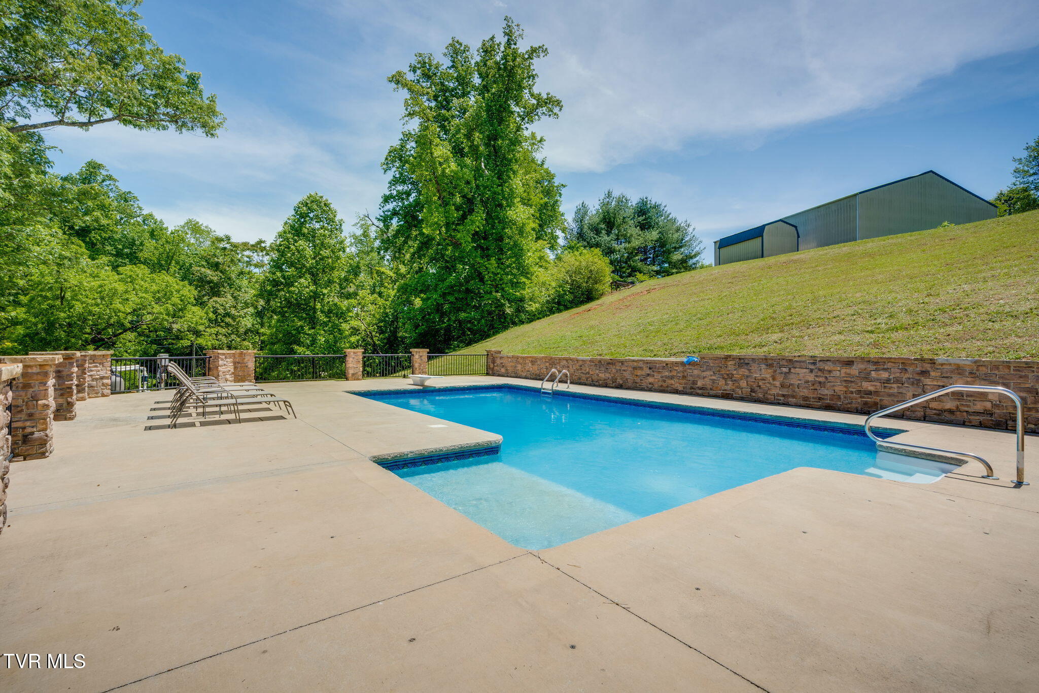 243 Judge Ben Allen Road Elizabethton, TN 37643 - Photo 45 of 58 040