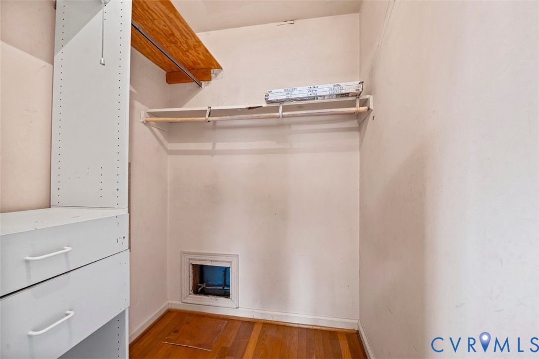 908 Yorkshire Road Colonial Heights, VA 23834 - Photo 27 of 36 Walk in closet