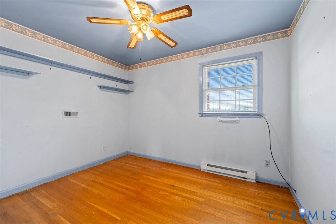 908 Yorkshire Road Colonial Heights, VA 23834 - Photo 32 of 36