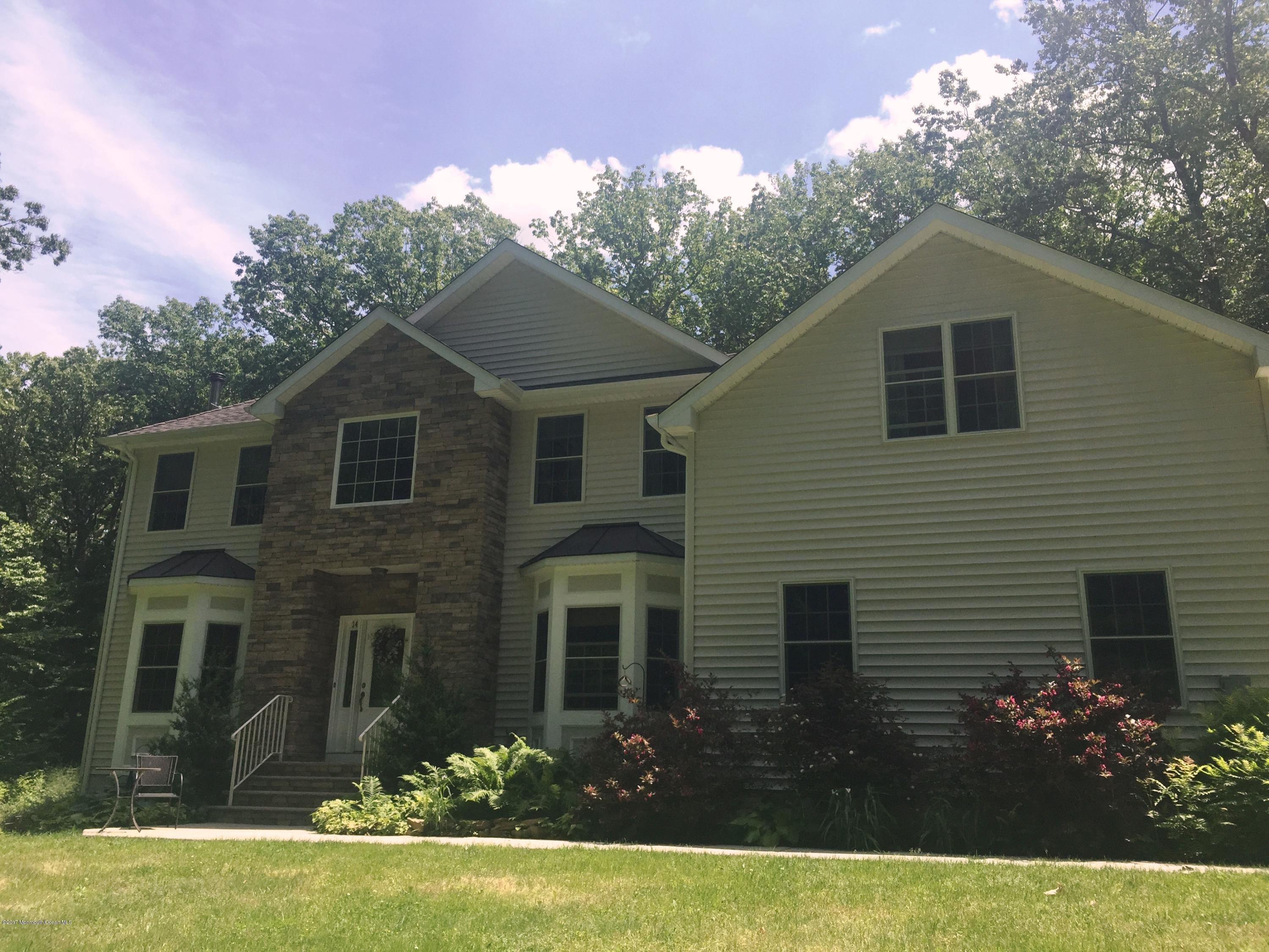 34 Stone Hill Road Allentown, NJ 08501 - Photo 1 of 36 34 Stone Hill sunny